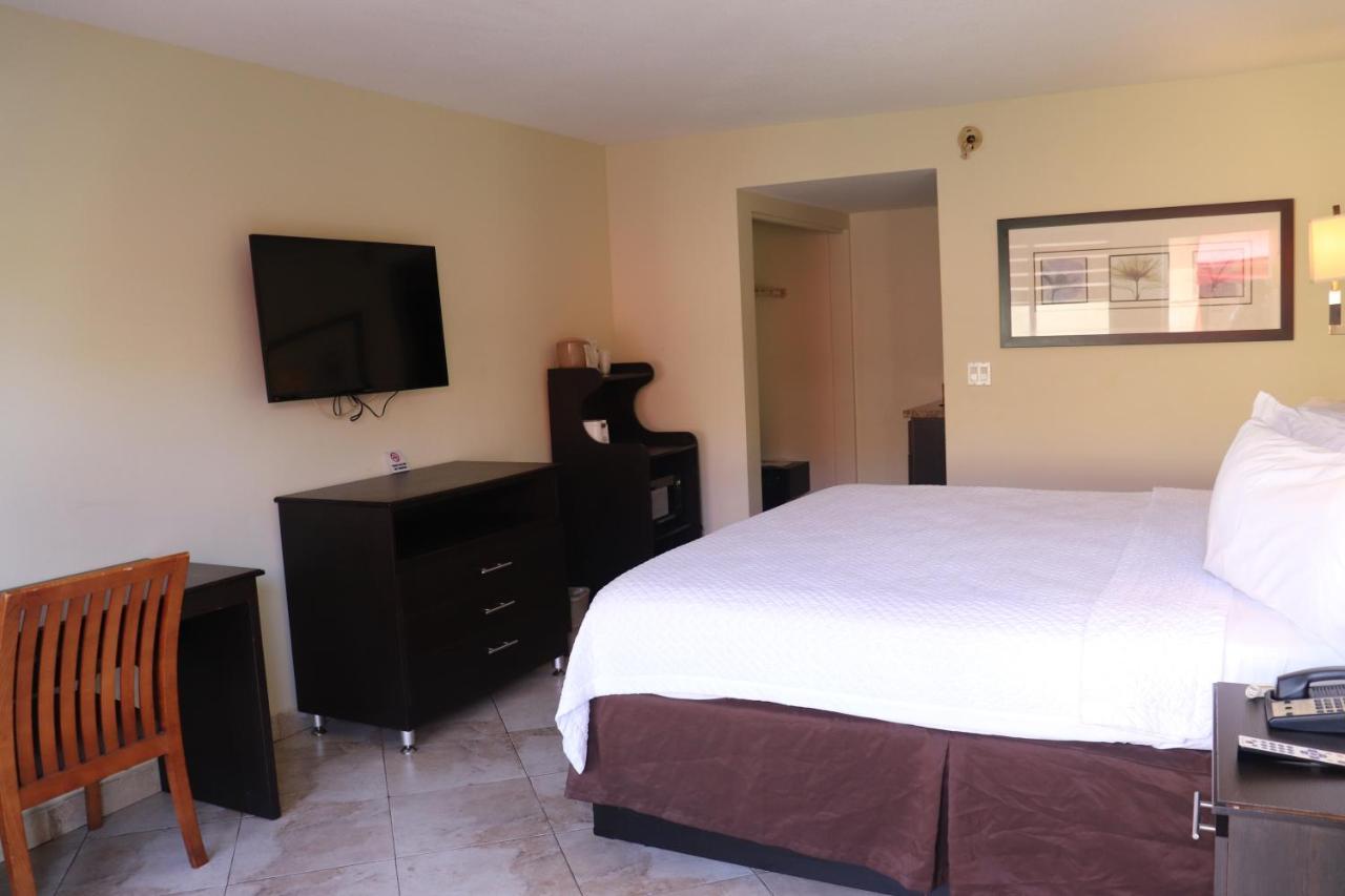 Curtis Inn & Suites Hollywood Zewnętrze zdjęcie