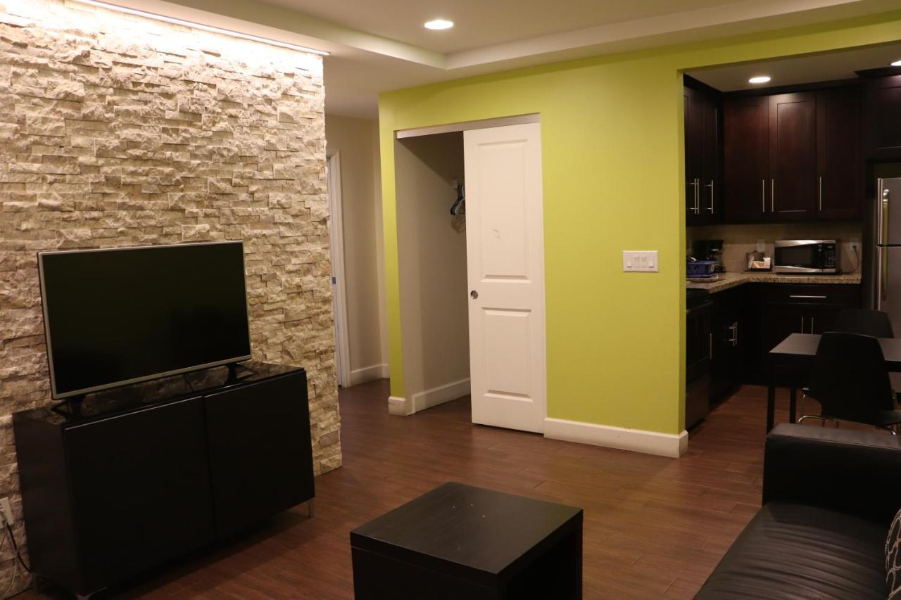 Curtis Inn & Suites Hollywood Zewnętrze zdjęcie