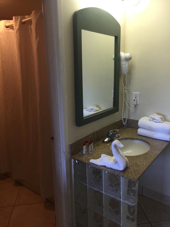 Curtis Inn & Suites Hollywood Zewnętrze zdjęcie