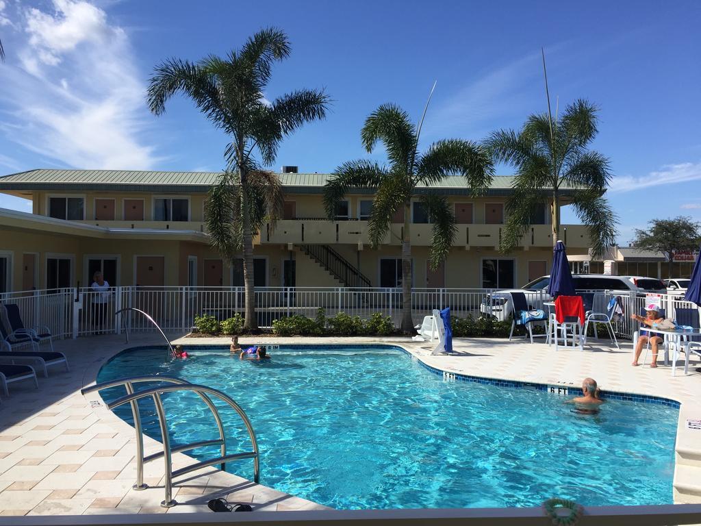 Curtis Inn & Suites Hollywood Zewnętrze zdjęcie