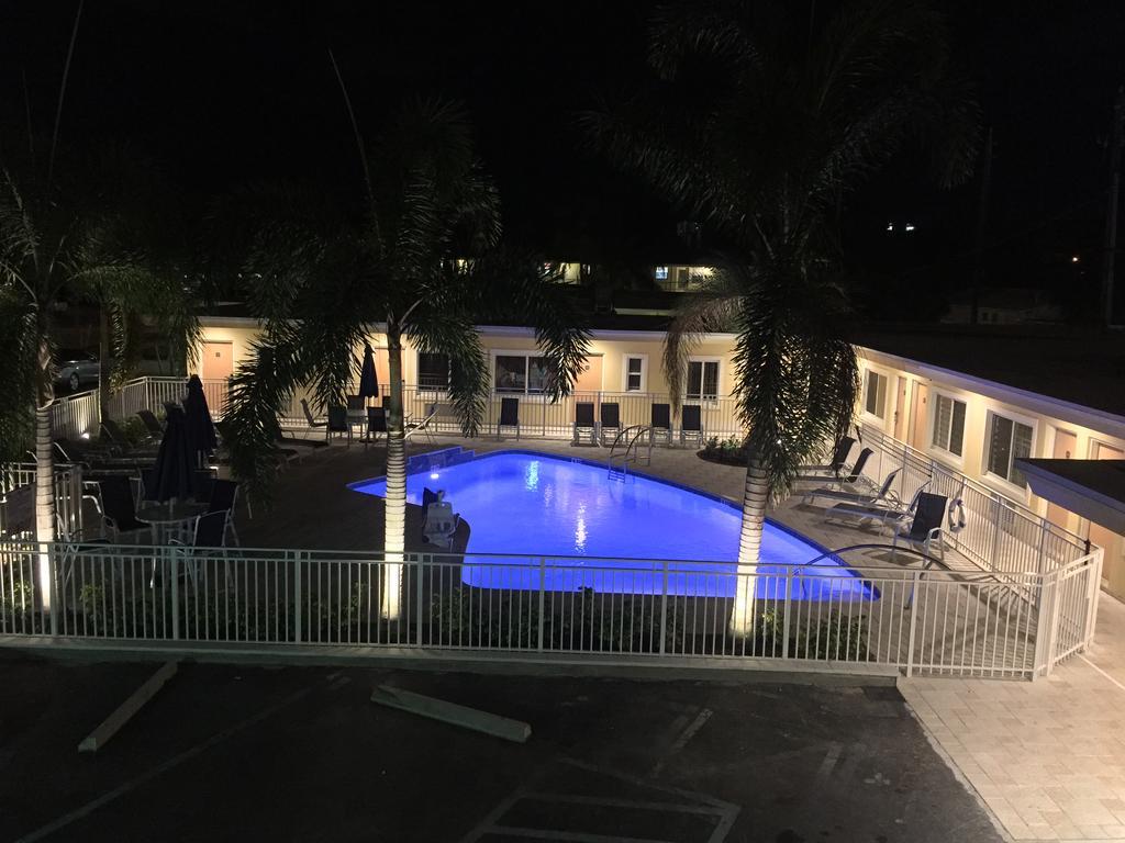 Curtis Inn & Suites Hollywood Zewnętrze zdjęcie